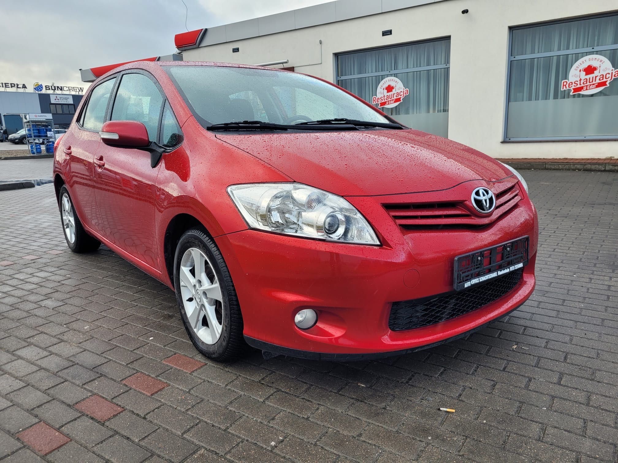 Toyota Auris 2011r. 1.6i/132KM