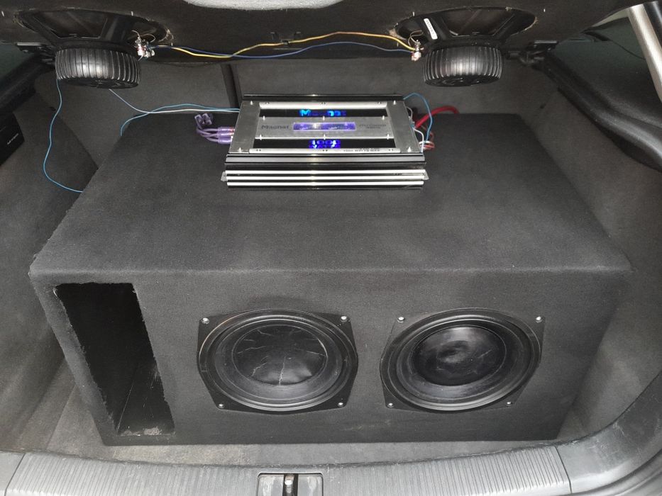 Skrzynia Basowa 2x10" z wzmacniaczem! Mega bass!