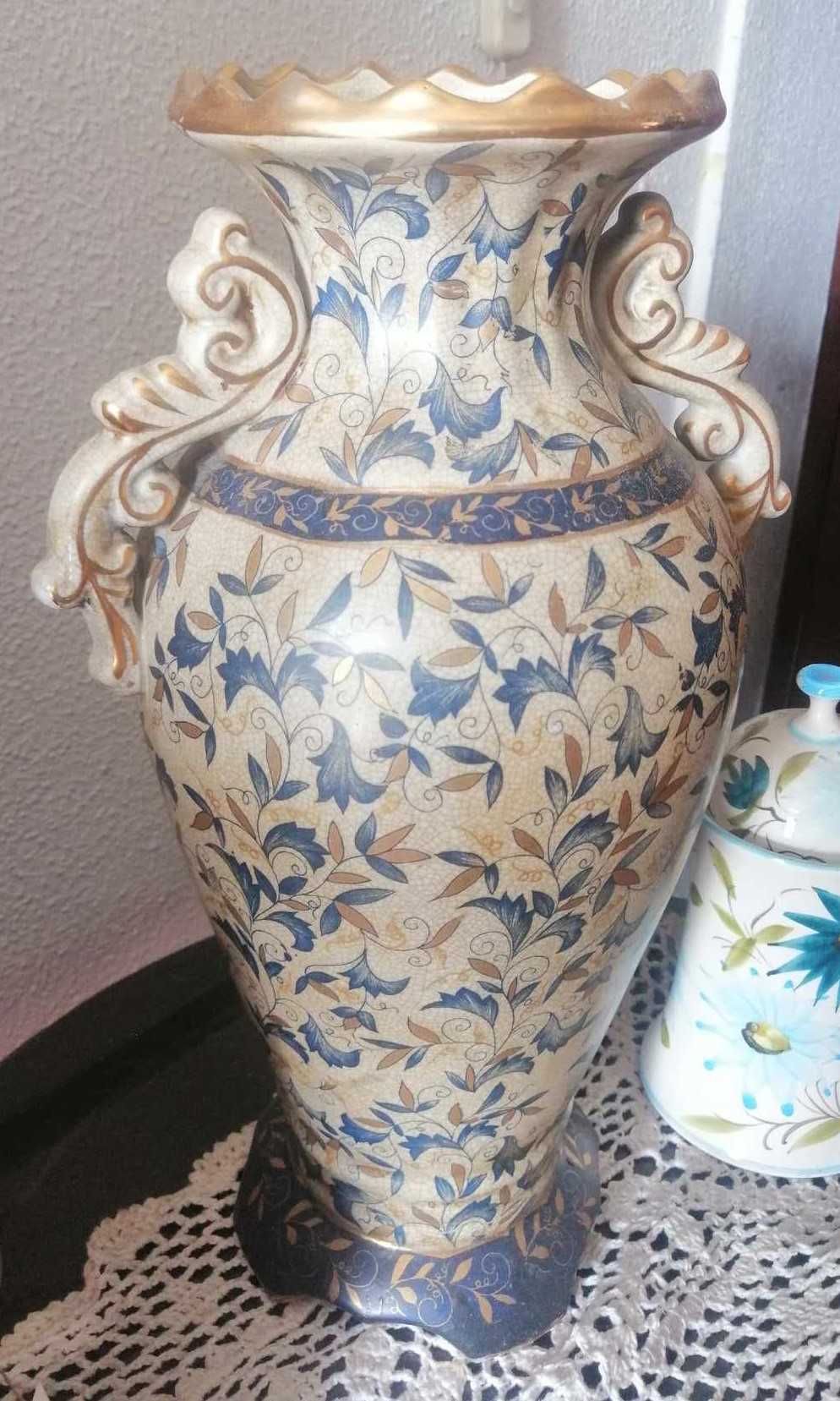 Antiga Jarra/ânfora em porcelana azul prússia e dourado