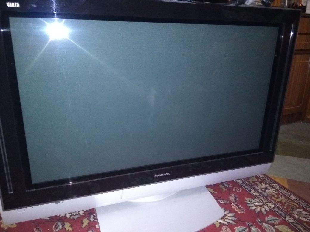 Плазма 43" Panasonic