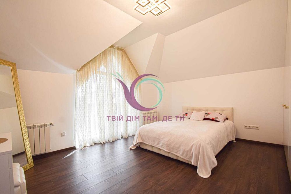 5-к. будинок 176 м2 з власним подвір’ям за вул. Гузара