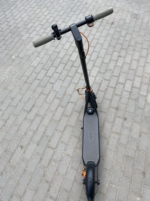 Продам електро самокат Ninebot KickScooter F40 Black
