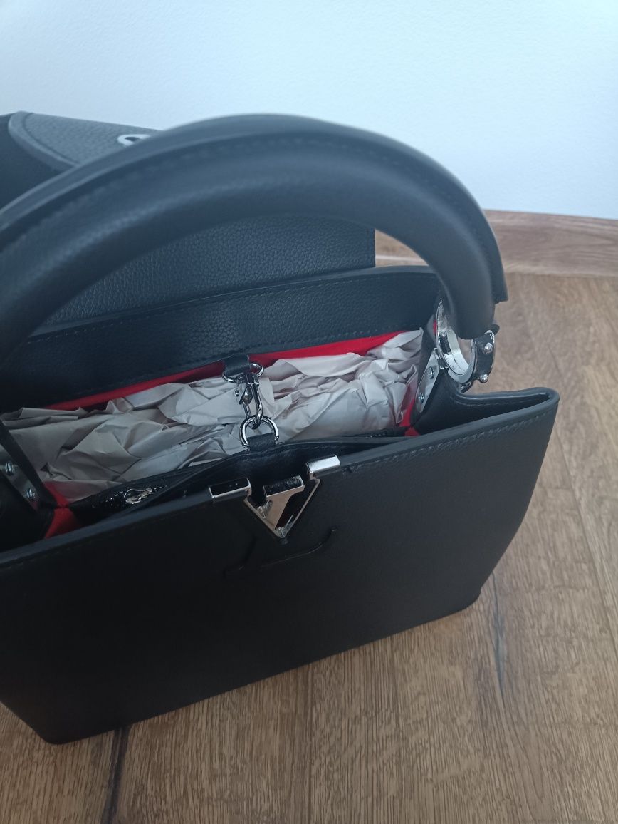 Louis Vuitton Capucines MM torebka do ręki na pasku kuferek