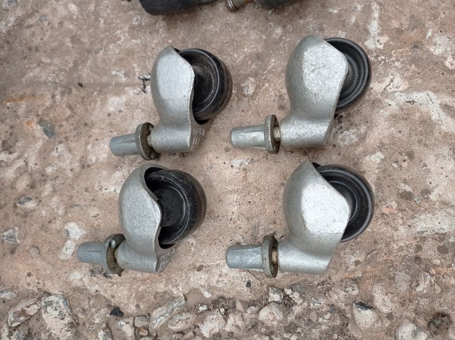 Колеса ролики мебельные