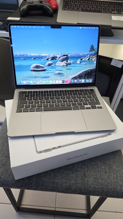 Macbook air 13  m2   25gb new