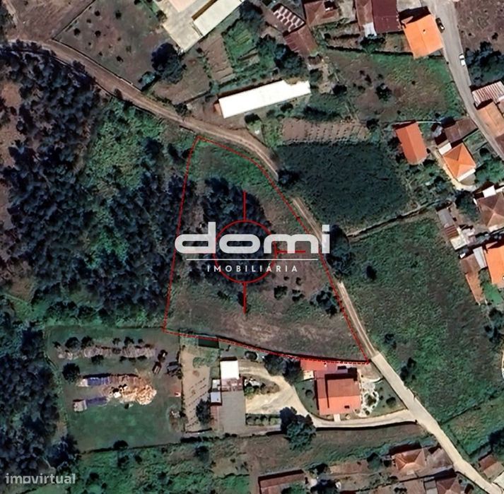 Terreno construtivo em Lourosa - Santa Cruz da Trapa.