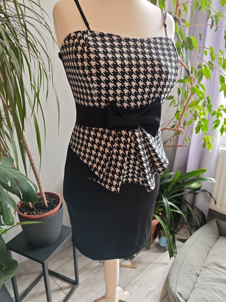 Sukienka w pepitka z baskinką elegancka weselna komunijna retro vintag