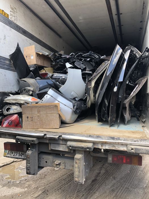 Гурт автозапчастин з Німеччини