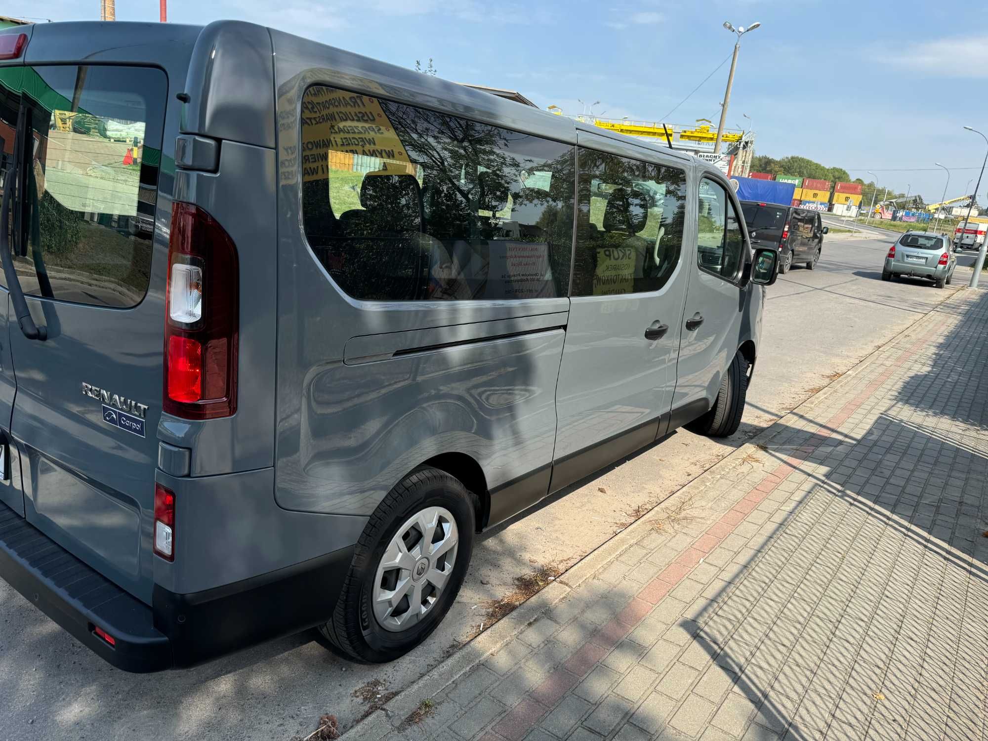 Wynajem busa 9 osobowego