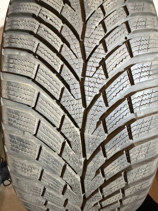 Opony zimowe continental 225/40 R18 V XL