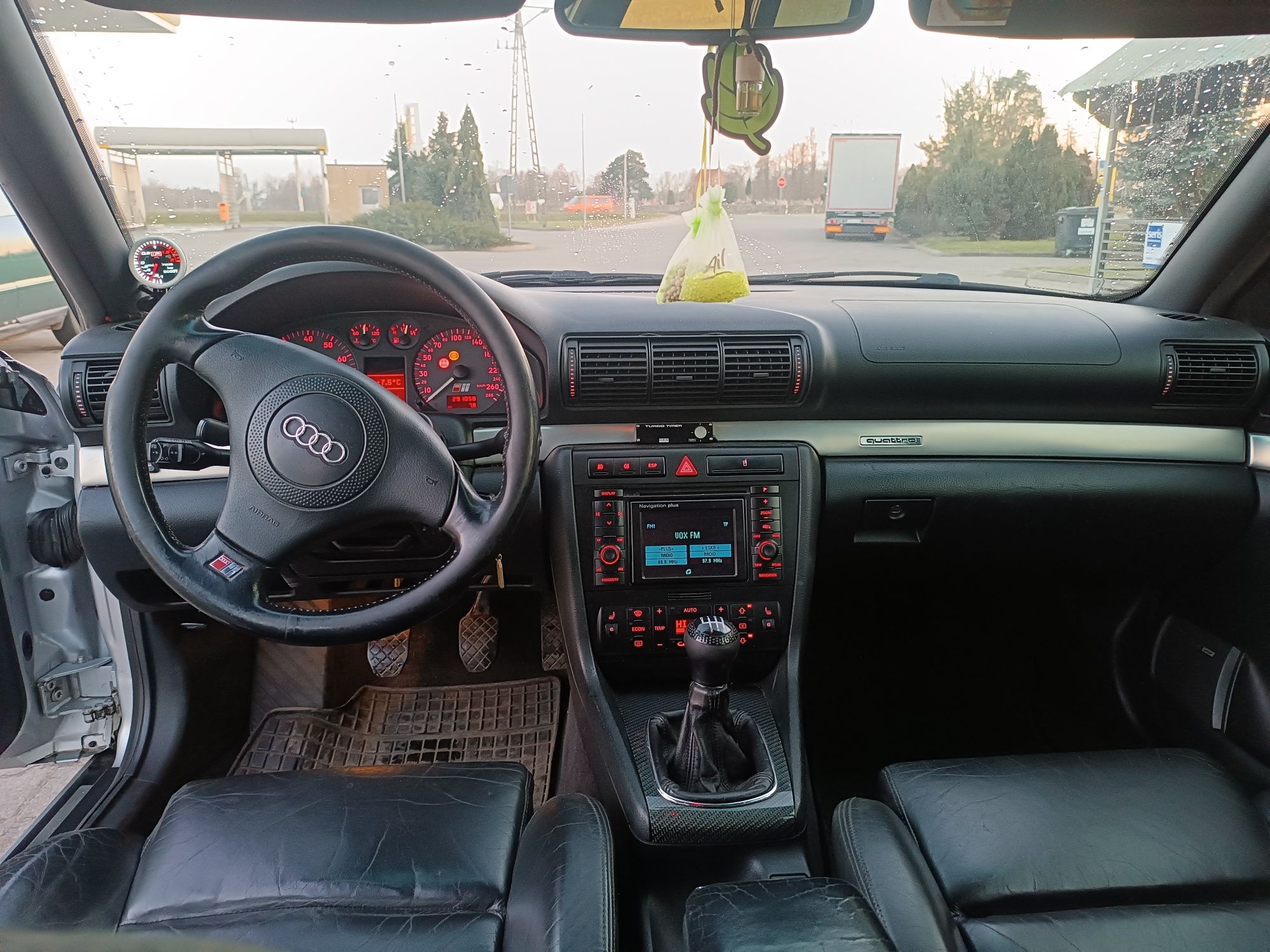 Audi S4B5 polift