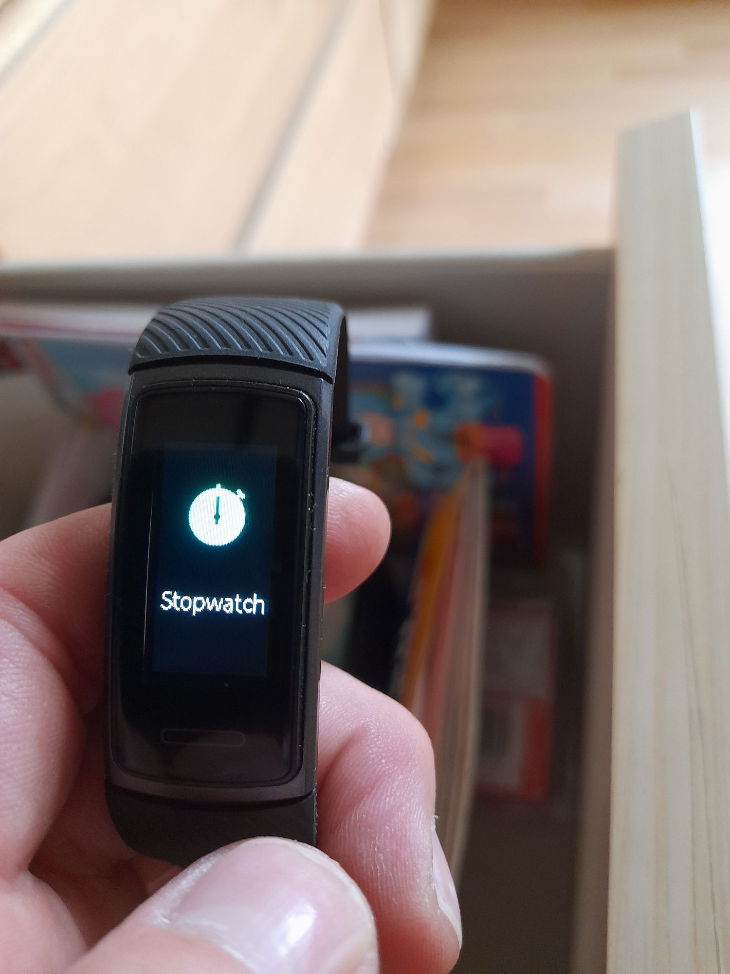 Smartwatch- opaska monitorująca wielofunkcyjna ID152