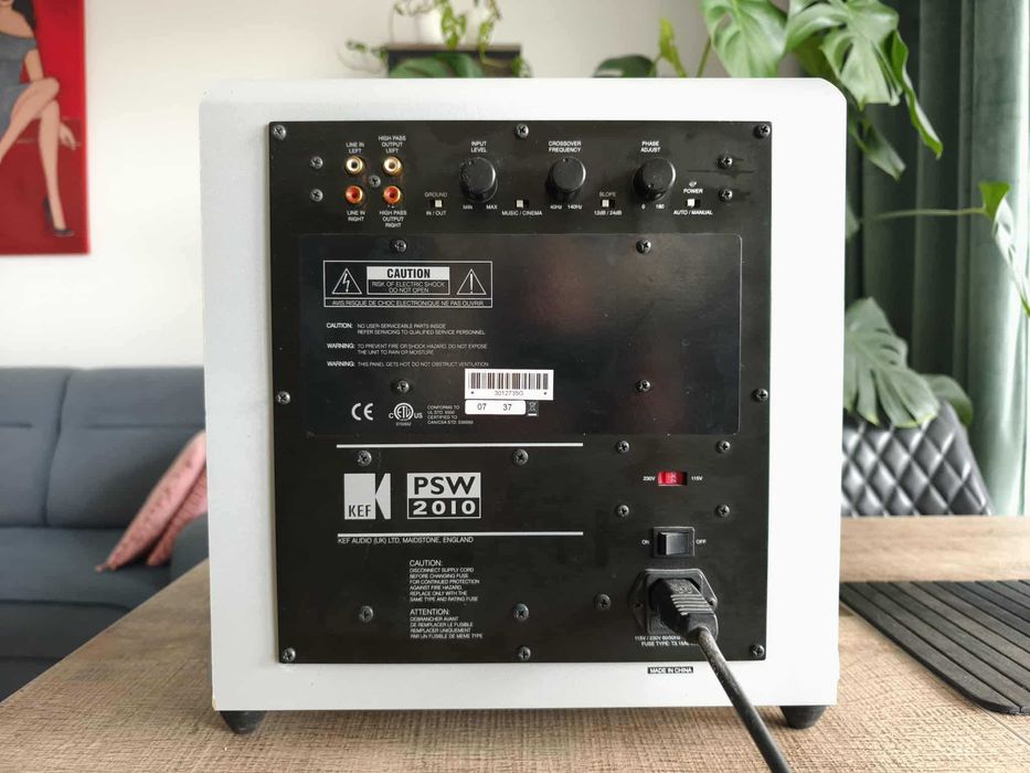 KEF PSW2010  Subwoofer aktywny *szary* 250wat  (zadbany)