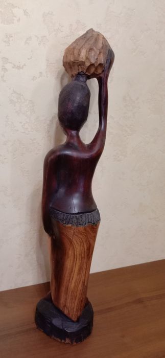 Статуэтки .Африка. .Дерево.