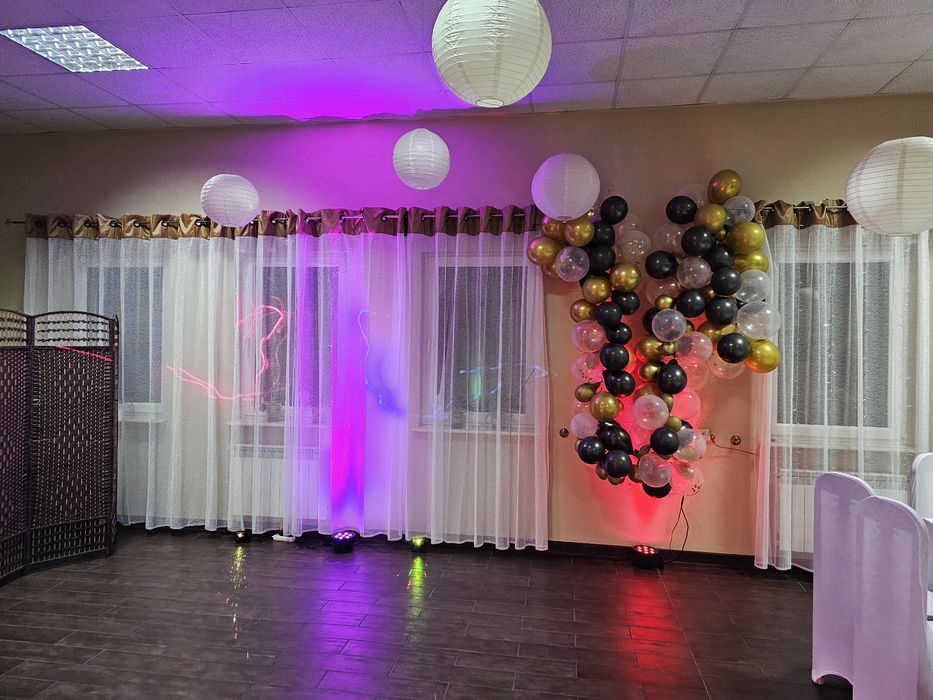 Śpiewający D-j, wokalista, konferansjer - artystyczna oprawa muzyczna.