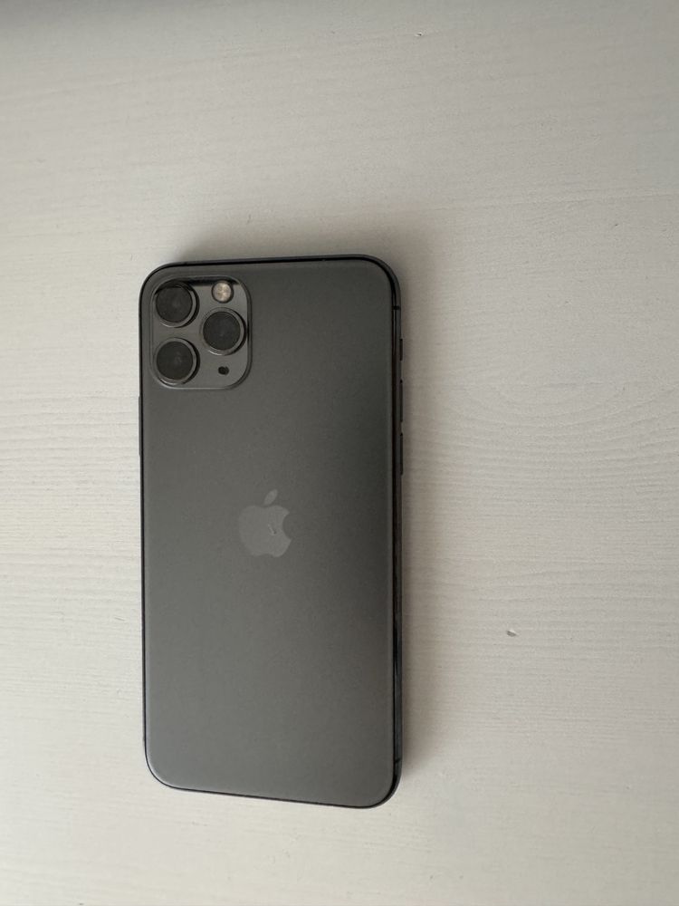 iPhone 11 Pro 256GB Preto