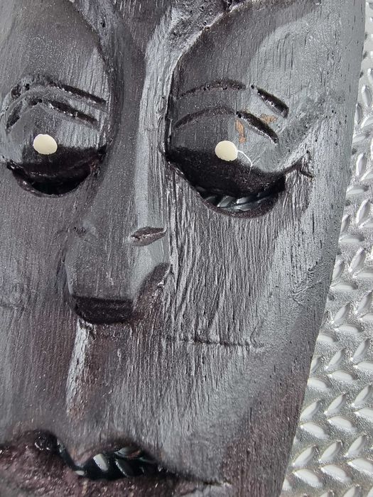 maski etniczne drewna drewniane egzotyczne totem maska drewniana Bali