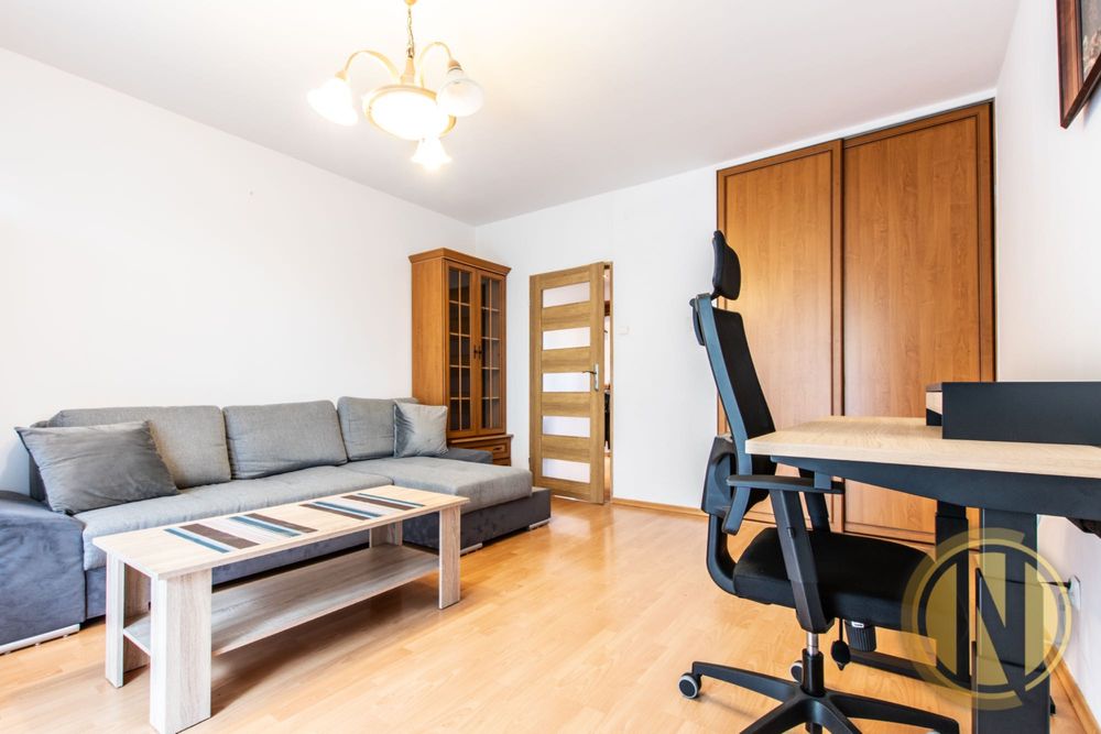 Prądnik Czerwony | Akacjowa | 3 pok + kuchnia | 60m2 | ENG