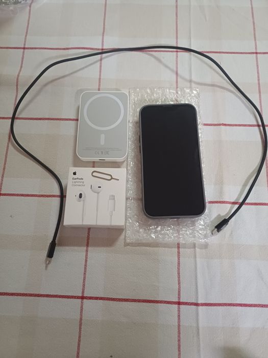 Iphone 13 midnight black