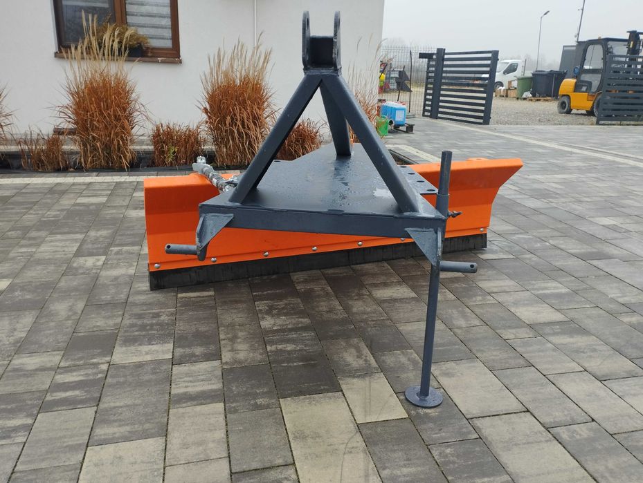 Śnieżny spych do śniegu z regulacją Obrotowy na TUZ Dowóz