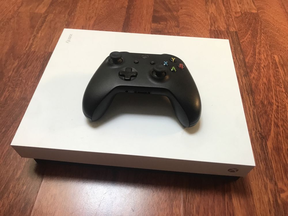 Xbox One X Konsola