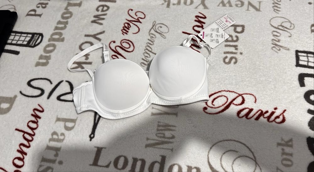 Stanik nowy z metka push up 70A