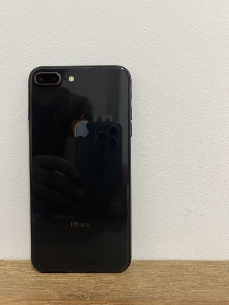 Смартфон. iPhone 8 plus 256ГБ