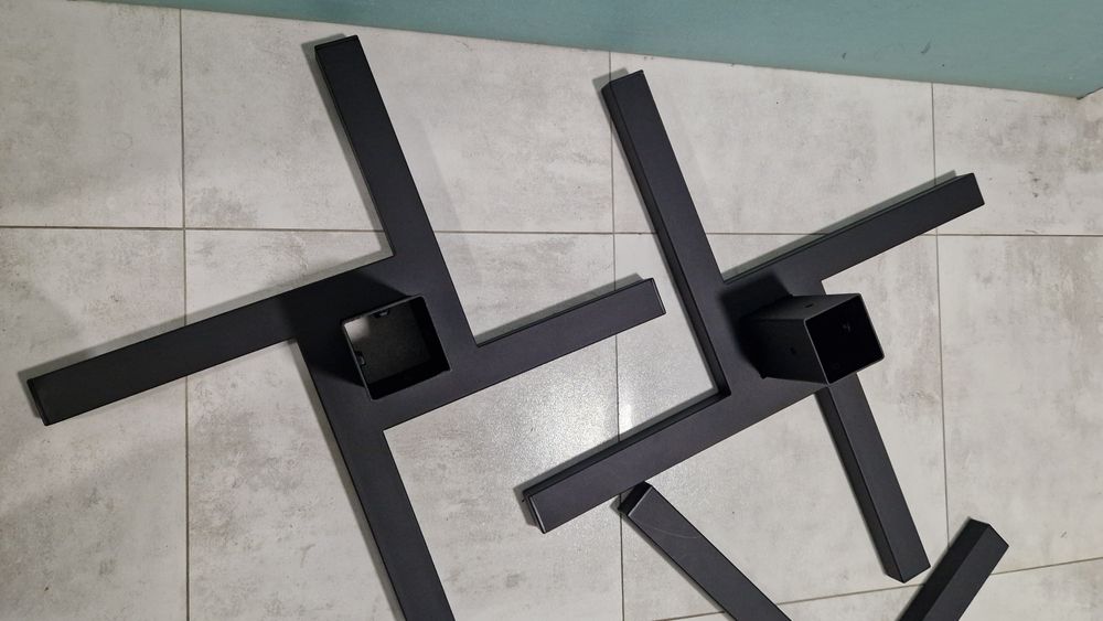 Stojaki pod choinkę