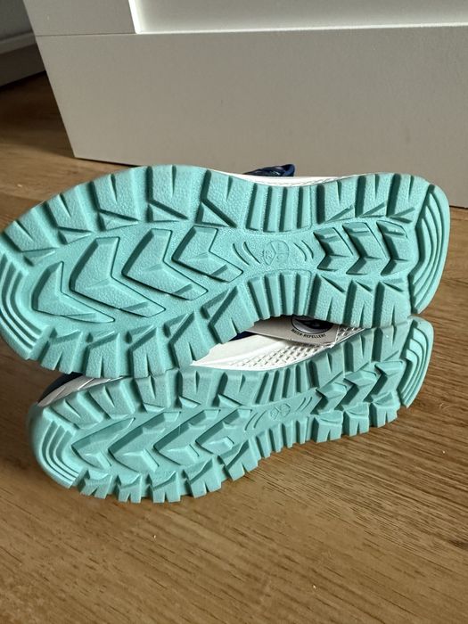 Buty zimowe śniegowce rozmiar 28