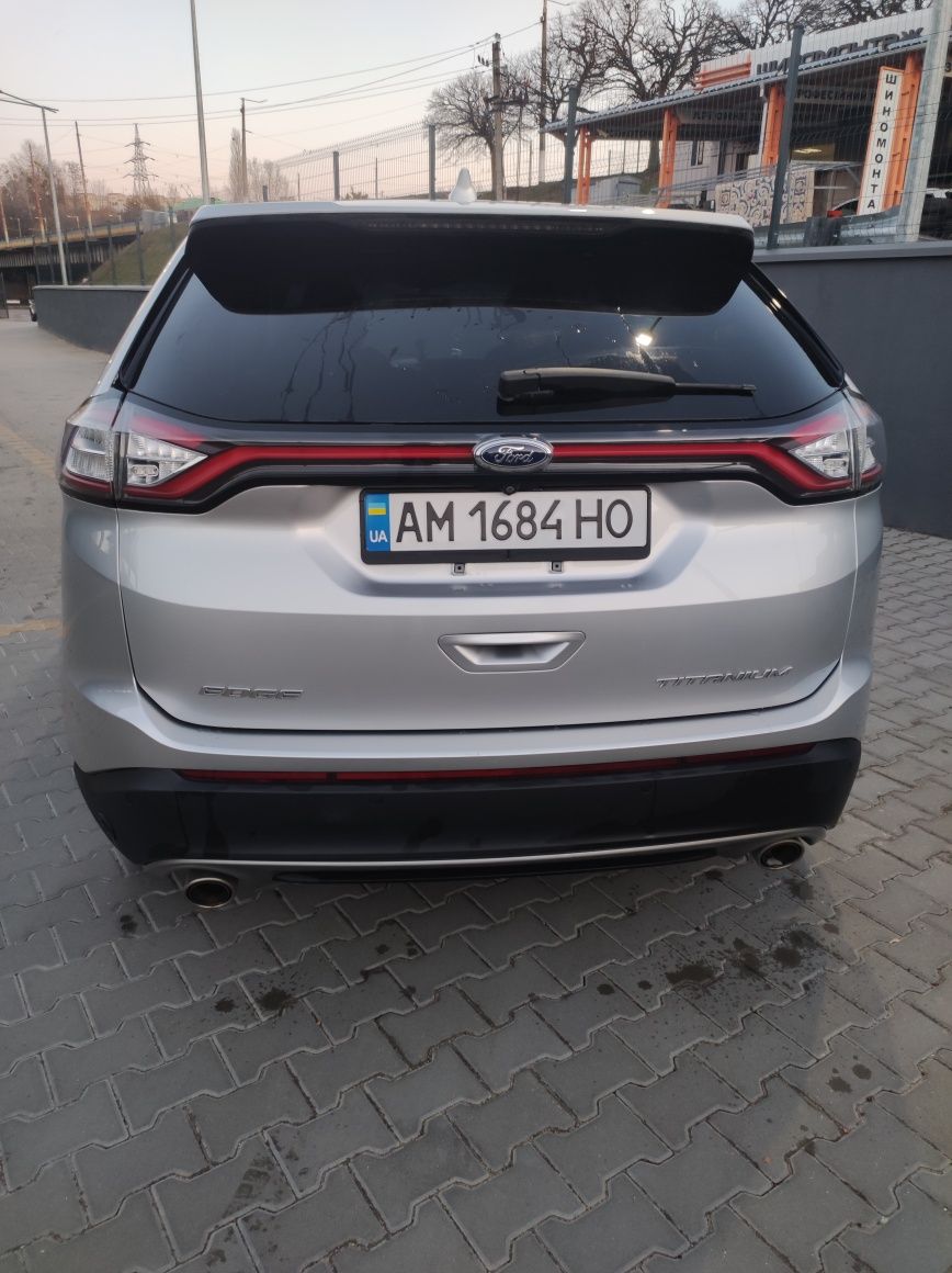 Ford edge 2018 titanium