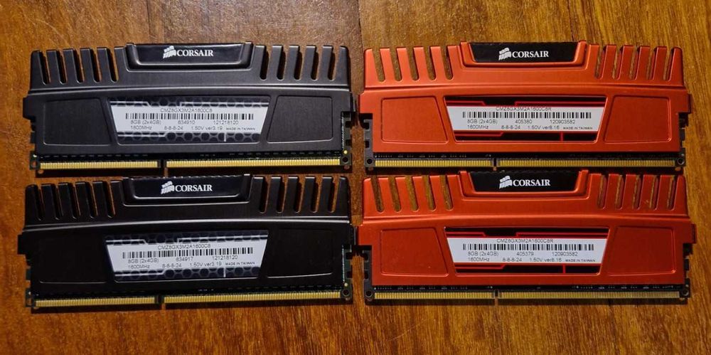 4 x Pamięć RAM Corsair Vengeance DDR3 4GB 1600 MHz CL 8 razem 16GB