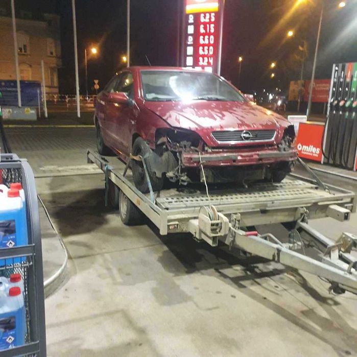 Opel Astra II Bertone coupe 1.8 benzyna 16V wiśniowy Z574 na części