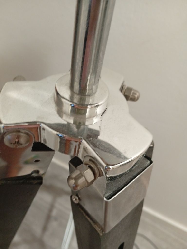 Candeeiro de pé Homa