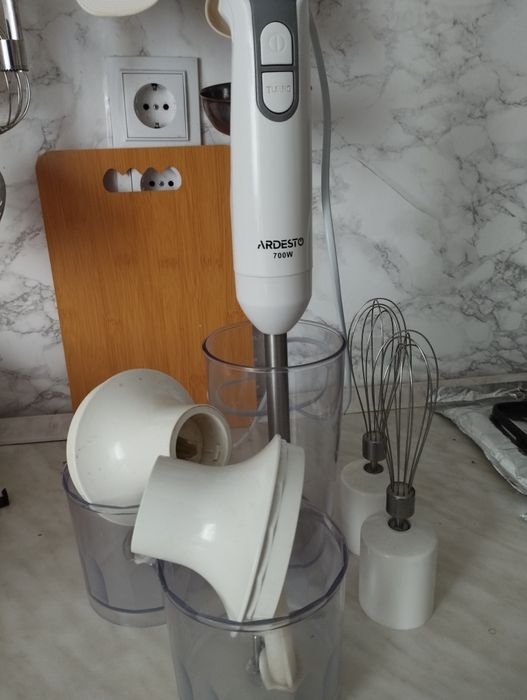 Продам блендер Ardesto з двома комплектами