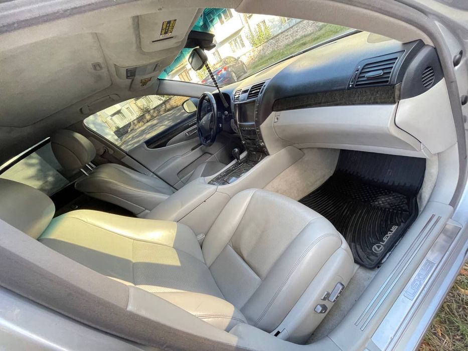 Продам Lexus ls460