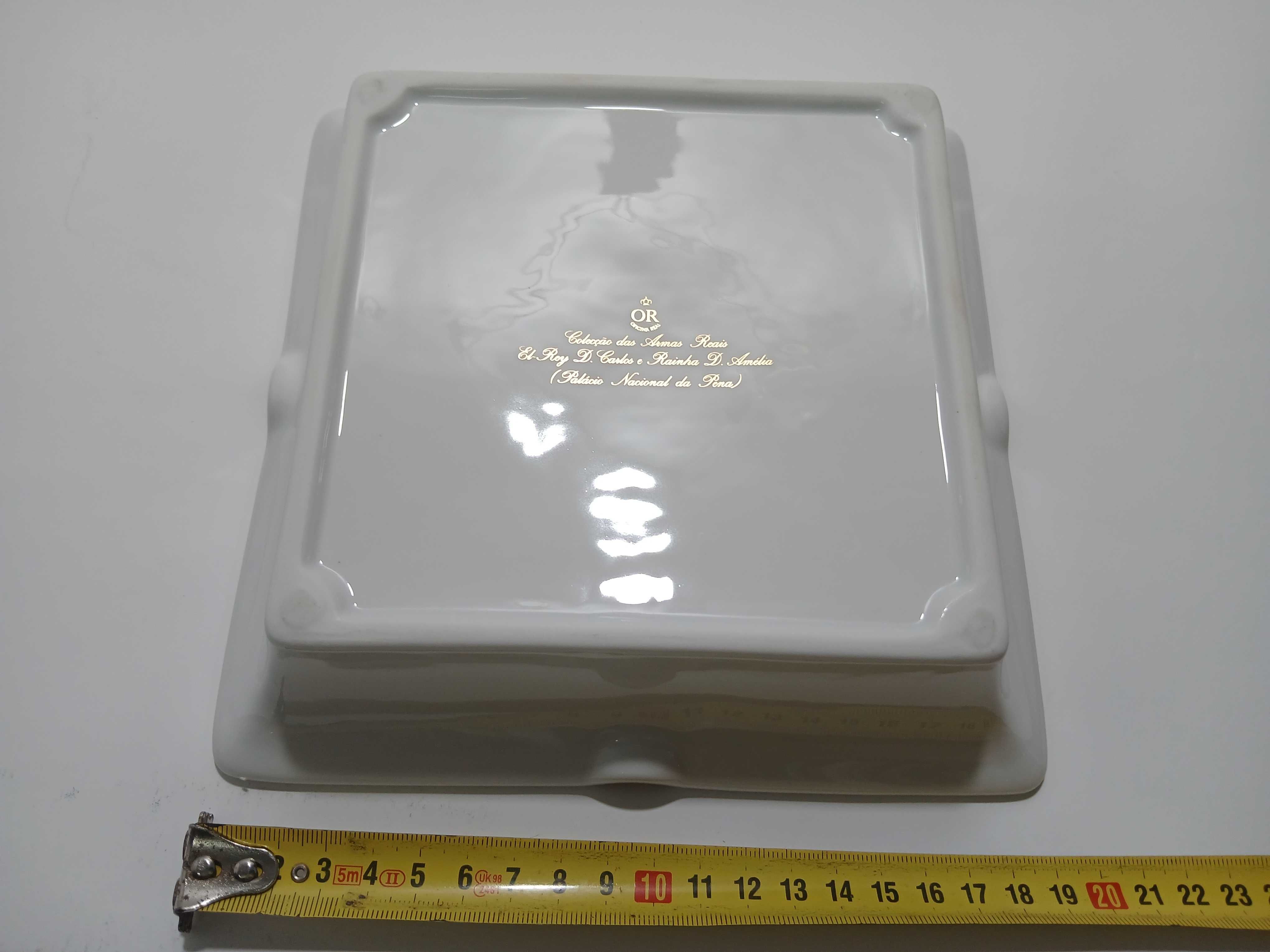 Cinzeiro Porcelana - Oficina Real - Brasões - Armas Reais - Monárquico