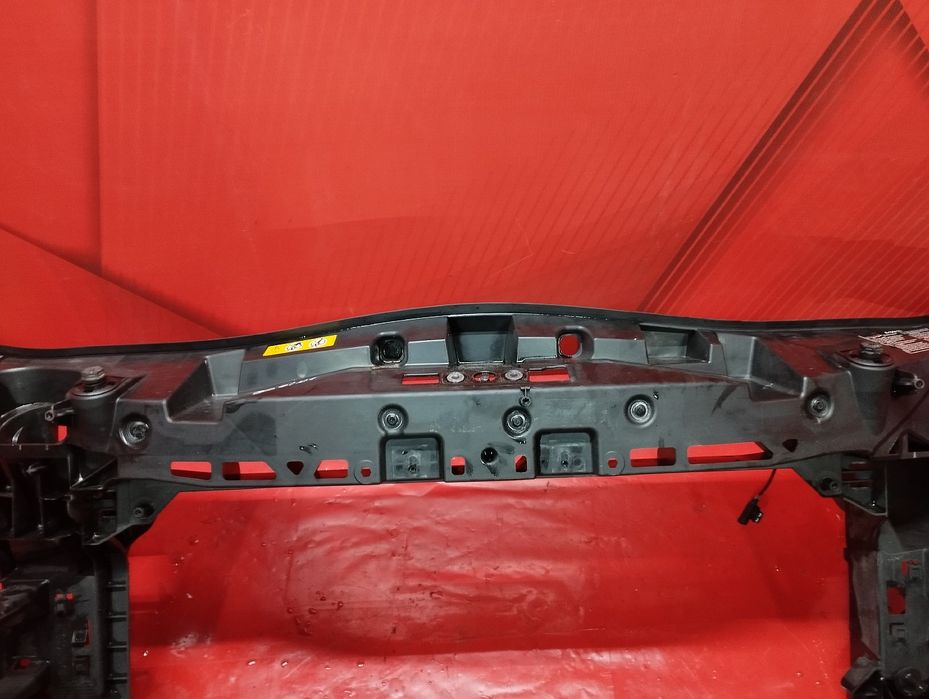 Телевизор панель Спринтер 907 передня Mercedes Sprinter W907 телевізор