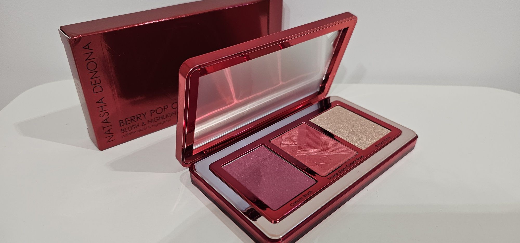 NATASHA DENONA  Berry Pop Cheek Trio  Paleta róż i rozświetlacze