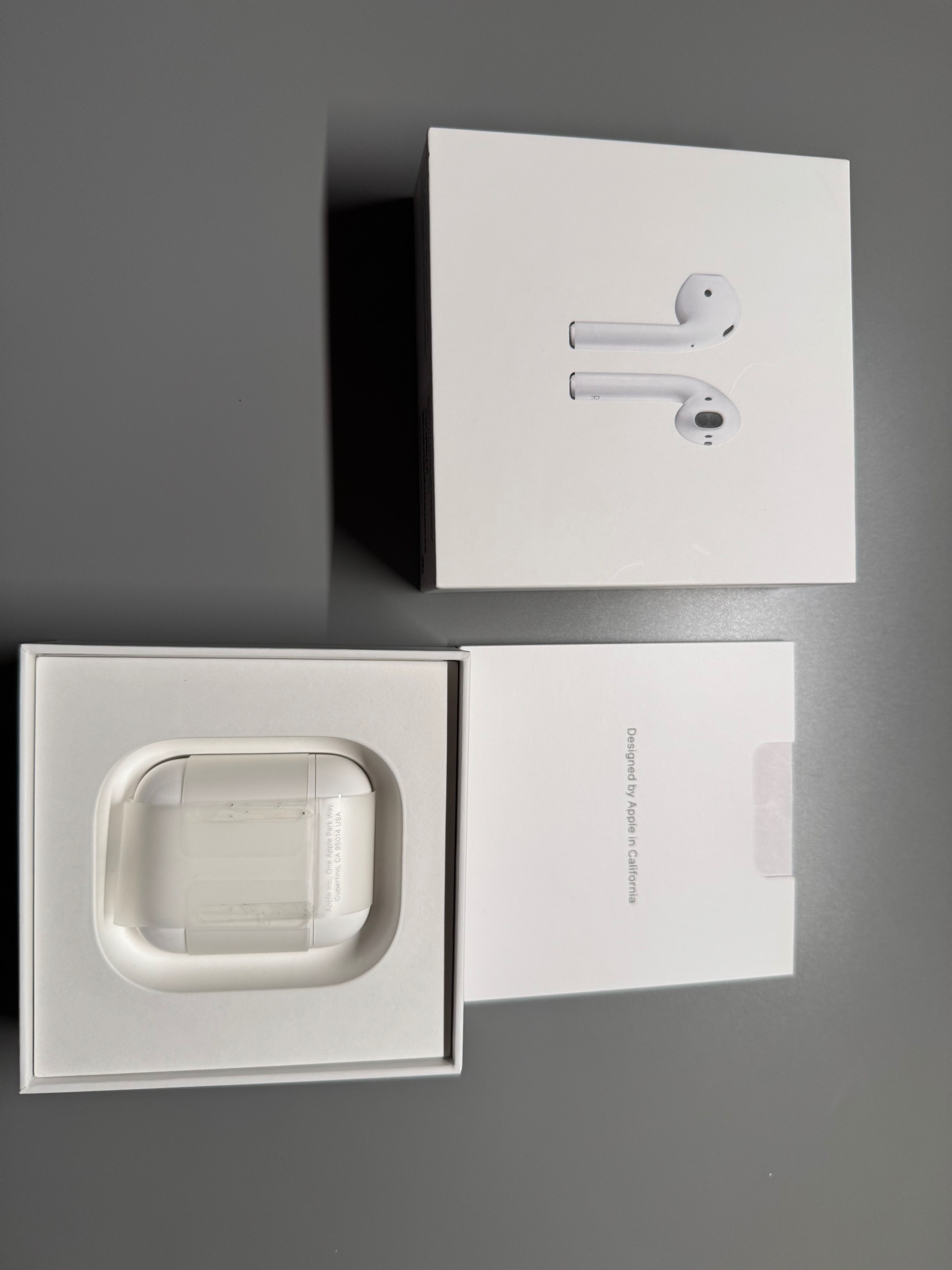 AirPods 1º Geração c/ caixa de carregamento sem fios