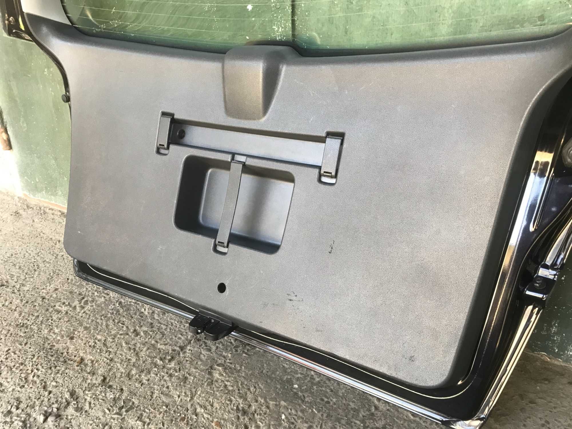 Кришка багажника Opel Zafira B (ляда)