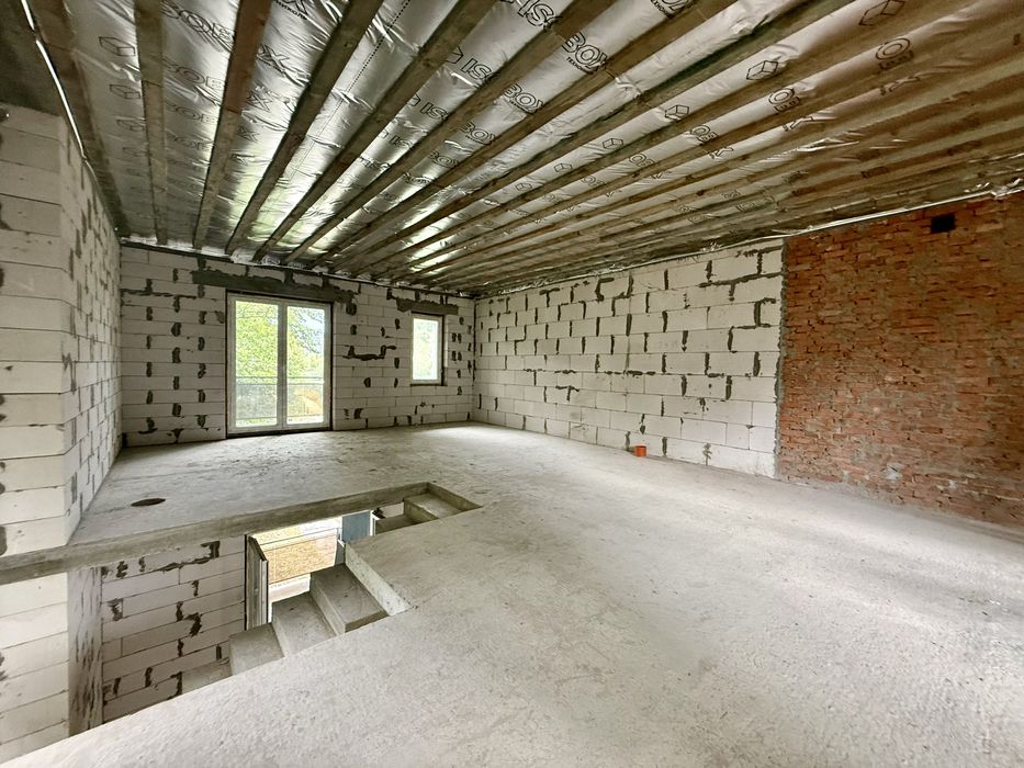 Продам будинок в мальовничій місцевості під Києвом