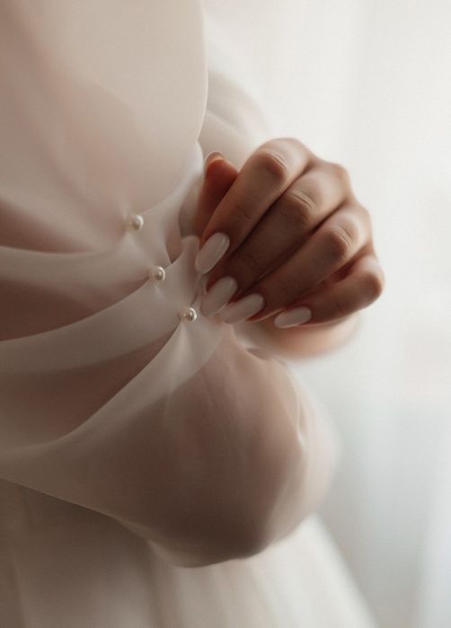 Продам весільну сукню