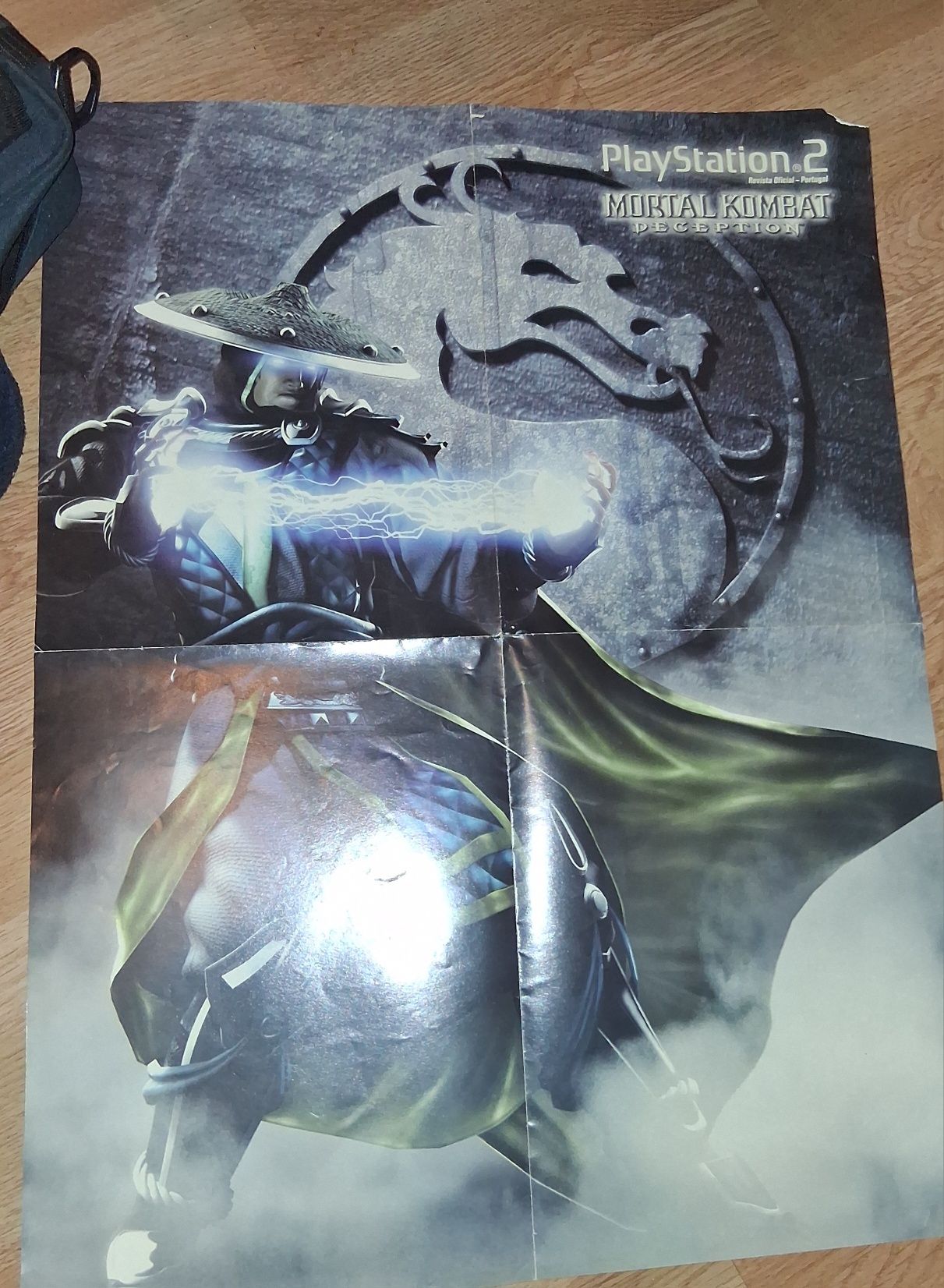 Tazos e comros e cartaz antigos