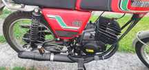 Moto antiga restaurada