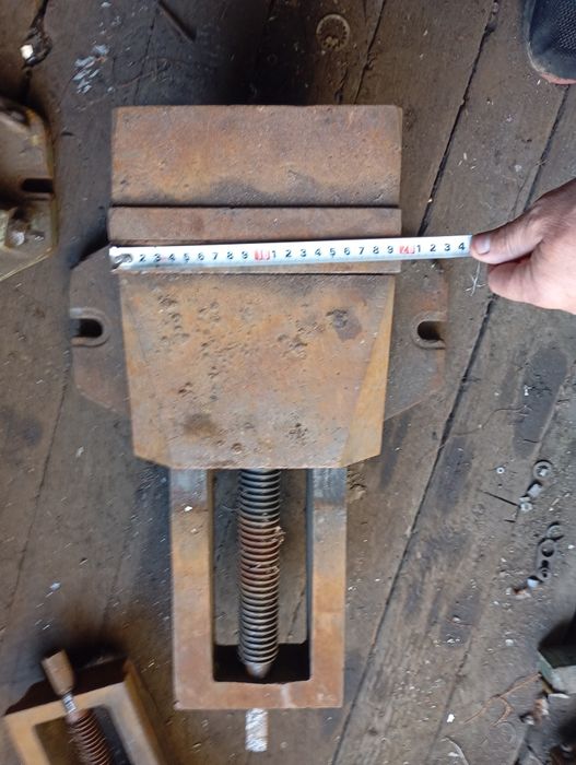 Тиски для гаража советский период