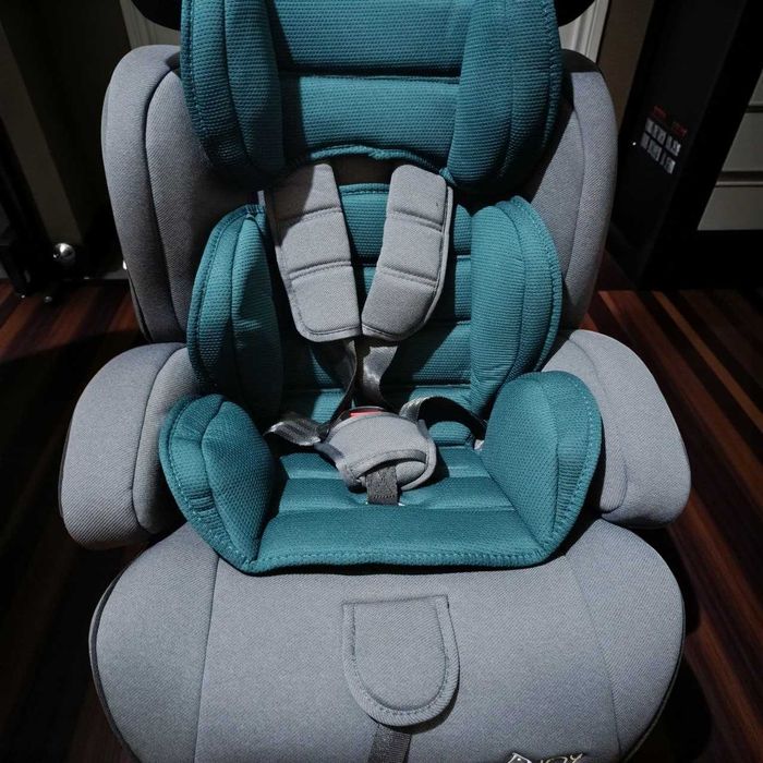 Автокрісло з бустером дитяче універсальне група 1-2-3 9-36кг для дітей