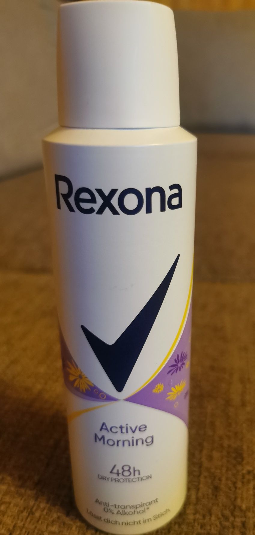 Zestaw 3 antyperspirantów Rexona.