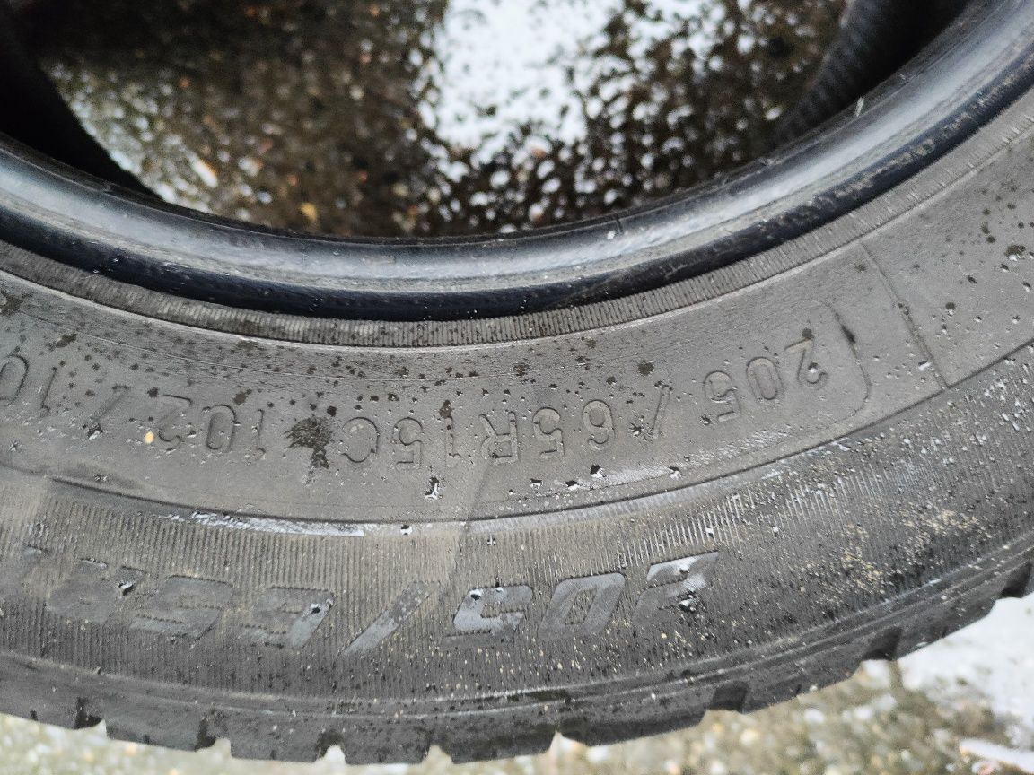 4 opony Goodyear Cargo G26 205/65/R15