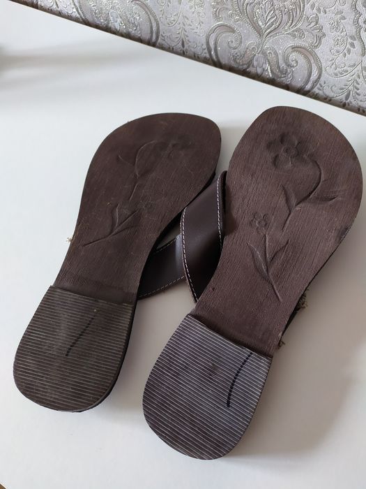 Якісні повністю шкіряні жіночі сланці, шльопанці, в'єтнамки Розмір 38