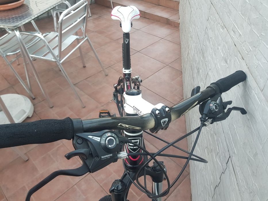 Bicicleta roda 26 travão de disco á frente e atrás tudo a funcionar